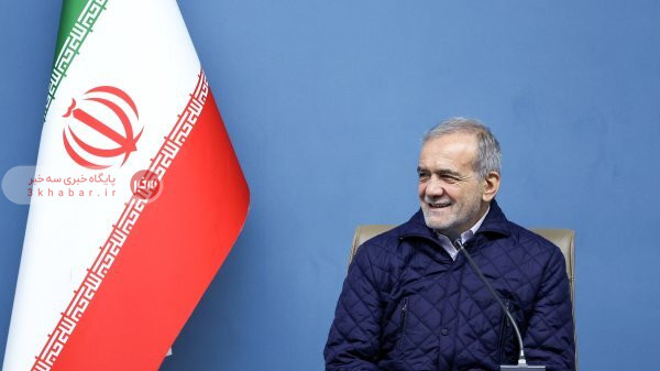 حضور مردم در ۲۲ بهمن به قدم‌ خادمان ملت استواری بخشید