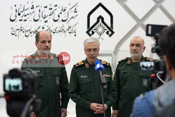 سرلشکر باقری:حرکت پرشتاب در فناوری با جدیت ادامه یابد/ امنیت مهمترین ماموریت نیروهای مسلح
