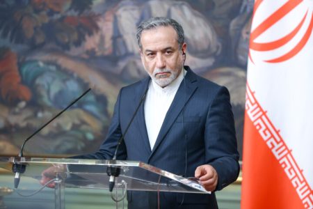عراقچی: ایران آماده تعامل با ایالات متحده بر پایه احترام متقابل و جایگاه برابر است