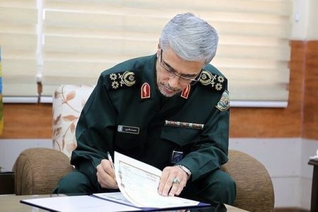 سرلشکر باقری: مردم، سپاه را پناهگاه محکم خود می‌دانند