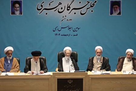 سران قوا سرمایه گذاری در تولید را تسهیل کنند