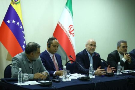 قالیباف: راهبرد قطعی ایران توسعه روابط با ونزوئلا با اولویت بخش خصوصی است
