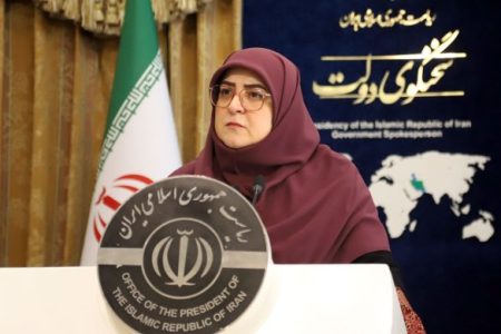 ریال عملا غیرقابل استفاده است/ تحولات قفقاز را رصد می‌کنیم/بار روانی مکانیزم ماشه از بار اقتصادی آن بیشتر است