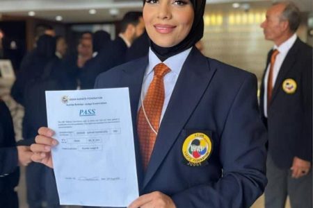 زینب صفرکارمزدی؛ اولین بانوی خوزستانی با درجه داوری آسیایی کاراته