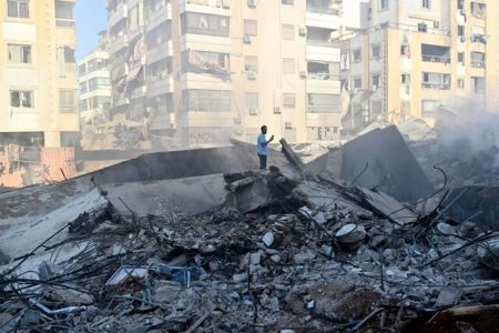 حمله توپخانهای صهیونیستها به جنوب لبنان همزمان با ورود پاپ به بیروت حمله توپخانهای صهیونیستها به جنوب لبنان همزمان با ورود پاپ به بیروت