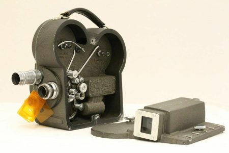 اولین فیلم رنگی ایران با این دوربین ۸۰ ساله ساخته شد! اولین فیلم رنگی ایران با این دوربین ۸۰ ساله ساخته شد!