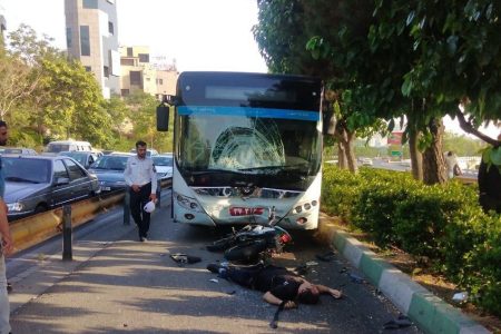 تمرکز پلیس بر مهار رفتارهای پرخطر و ساماندهی موتورسواران/ استقرار نیروها در نقاط پر تصادف تمرکز پلیس بر مهار رفتارهای پرخطر و ساماندهی موتورسواران/ استقرار نیروها در نقاط پر تصادف