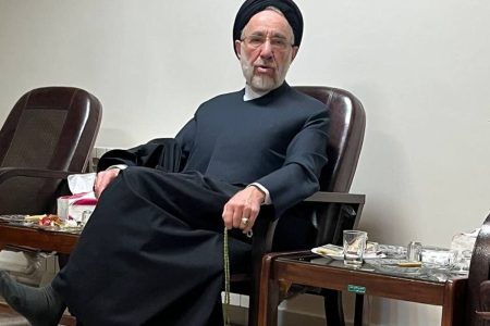 انتقاد سیدمحمد خاتمی از سخنان سلیمانی اردستانی درباره حضرت زهرا(س)/چرا این مباحث و ادبیات را در این شرایط به کار گرفت؟ انتقاد سیدمحمد خاتمی از سخنان سلیمانی اردستانی درباره حضرت زهرا(س)/چرا این مباحث و ادبیات را در این شرایط به کار گرفت؟