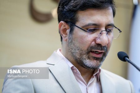 طحان نظیف: رهبری همواره بر حقوق اساسی مردم تاکید کرده‌اند