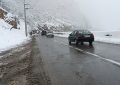 بارش برف در محورهای کوهستانی مازندران / سطح جادهها لغزنده است بارش برف در محورهای کوهستانی مازندران / سطح جادهها لغزنده است