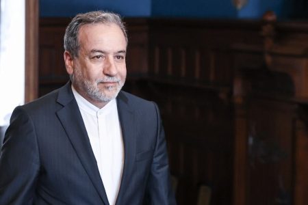 عراقچی وارد مسکو شد؛ بررسی دستور کار گسترده سیاسی و اقتصادی عراقچی وارد مسکو شد؛ بررسی دستور کار گسترده سیاسی و اقتصادی