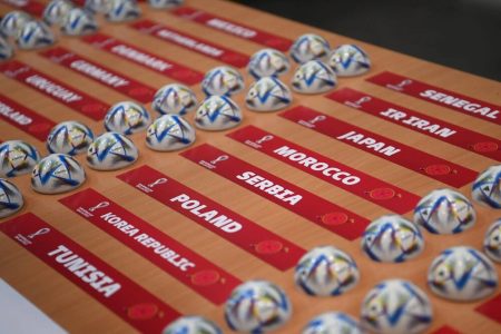 مچ‌اندازی دی‌بروینه، صلاح و طارمی/ جنجال ۵۰۰۰ نفری در جزیره