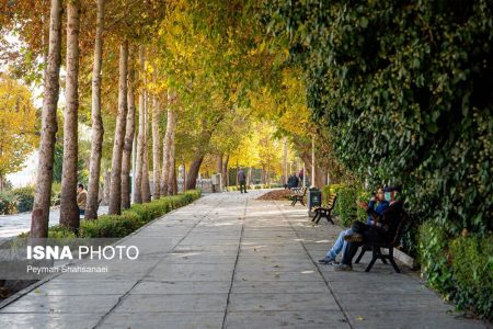 پاییزِ کمرنگ اصفهان؛ پیامد مستقیم توسعه صنعتی پاییزِ کمرنگ اصفهان؛ پیامد مستقیم توسعه صنعتی