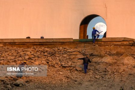 ایسنا - «آزادی» در غبارِ انتظار ایسنا – «آزادی» در غبارِ انتظار
