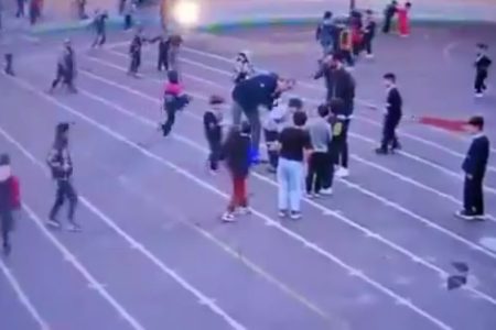 گفت‌وگو با مراقب سلامتی که با اقدام به‌موقع، دانش‌آموزش را از خفگی نجات داد