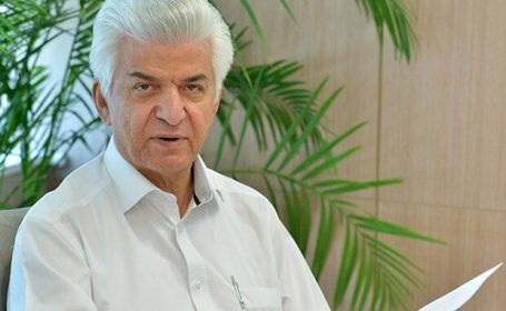 زیان انباشته ۳۳۰ همتی خودروسازان؛ رانت ۶۶۰ همتی در بازار