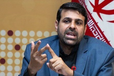 عضو هیات رئیسه مجلس: بزرگ‌ترین «گرا» به دشمن انکار بحران توسط مسئولان است/ مشکل را همان‌طور که هست و بدون کم‌وکاست به مردم بگوییم