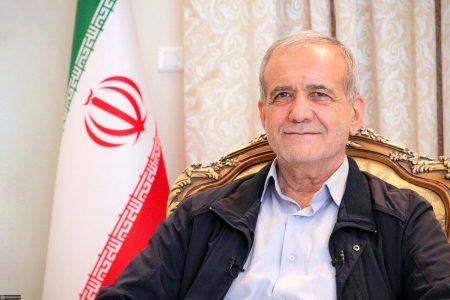 پاسخ پزشکیان به فاکس نیوز درباره تامین مالی گروه‌های مقاومت توسط ایران؛ حتی نمی‌توانیم پول مسدود خود در چین را بگیریم چه رسد به این که…