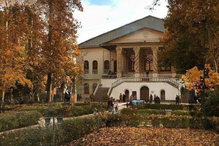 از دو تجاوز بی‌رحمانه به خاک‌مان تا زخم باز دی‌ماه/ همایون اسعدیان در شبی برای گرامیداشت «روز سینما» مطرح کرد