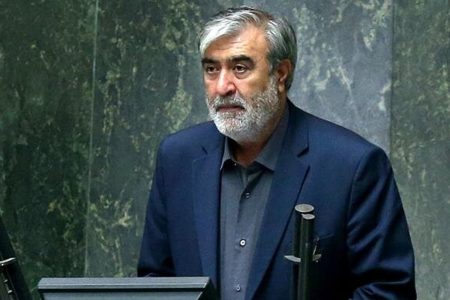 هشدار رئیس کمیسیون امنیت ملی مجلس به زبان انگلیسی: درس عبرت بگیرید وگرنه…