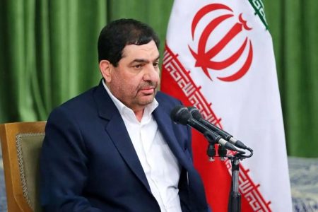 محمد مخبر نتیجه لغو پروازهای خارجی در ایران را اعلام کرد؛ پرواز در منطقه یا برای همه آزاد است یا برای هیچ‌کس