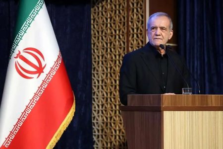 پزشکیان: غم‌انگیز است تعدادی از ایرانی‌هایی که در خارج هستند با دشمنان هم‌صدا می‌شوند + فیلم
