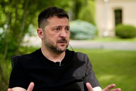پاسخ تند زلنسکی به خبرنگاران روس؛ «با موشک به مسکو می‌روم!»