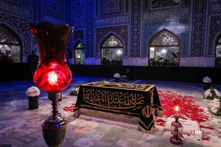 قرائت پیام رهبر انقلاب بر مرقد رهبر شهید + جزئیات