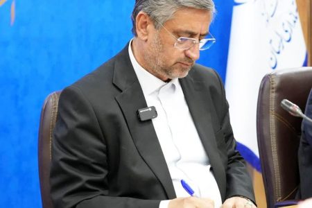 پیام قدردانی استاندار لرستان برای ۲۰۰ شب حضور حماسی مردم در سنگر خیابان