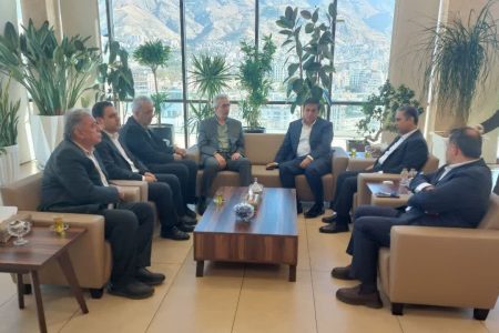 تأمین مالی طرح‌های پیشران صنعتی لرستان در دستور کار بانک صنعت و معدن
