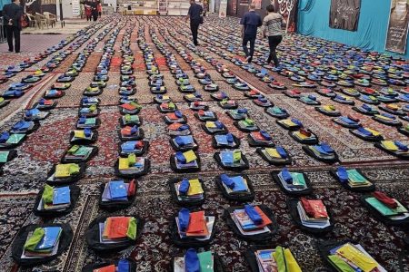 هلال احمر، بیش از ۹ هزار بسته نوشت‌افزار، به دانش‌آموزان مناطق کم‌برخوردار آذربایجان‌غربی توزیع کرد