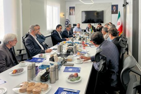تشکیل کارگروه مشورتی توسعه اقتصادی استان چهارمحال وبختیاری درپایتخت