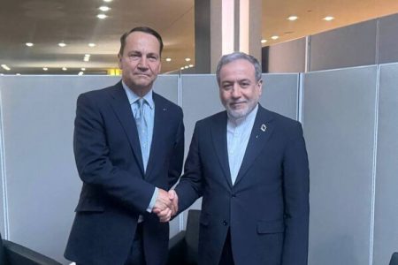 دیدار و گفتگوی عراقچی و وزیر خارجه لهستان