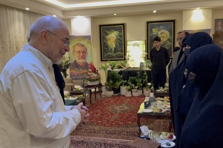 دیدار قالیباف با خانواده لاریجانی؛ شهید لاریجانی چگئنه در شکل‌گیری مجلس خبرگان در اسفندماه ۱۴۰۴ نقش آفرینی کرد/ تا لحظه شهادت با ایشان در ارتباط بودم