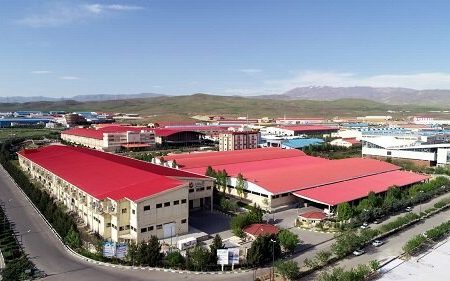 قزوین در شرایط جنگی ۶۰سرمایه‌گذار صنعتی جذب کرد
